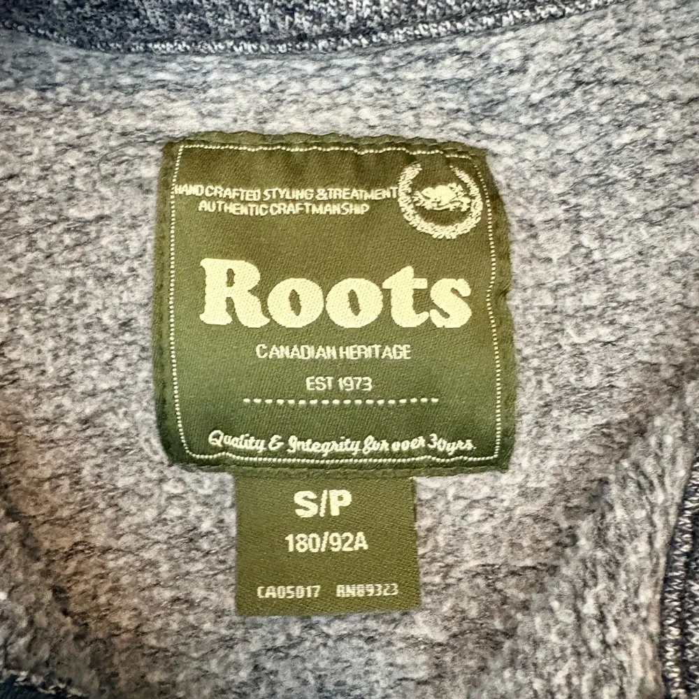 Roots Canada Mens 1/4 Zip Pullover Sweater Sweatshirt Charcoal Logo Size Small